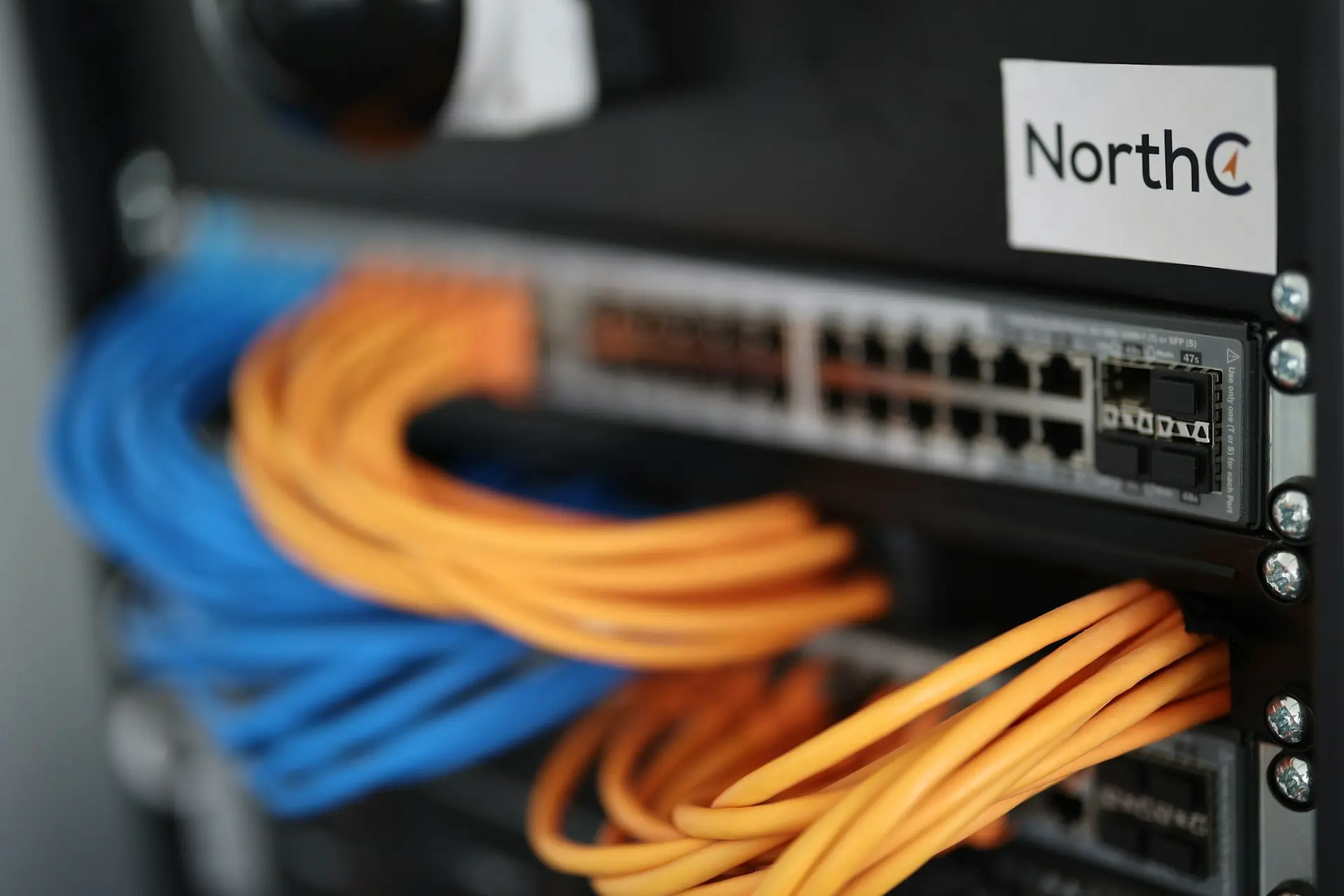 La Virtualización de Servidores: Beneficios y Consideraciones | HDTI